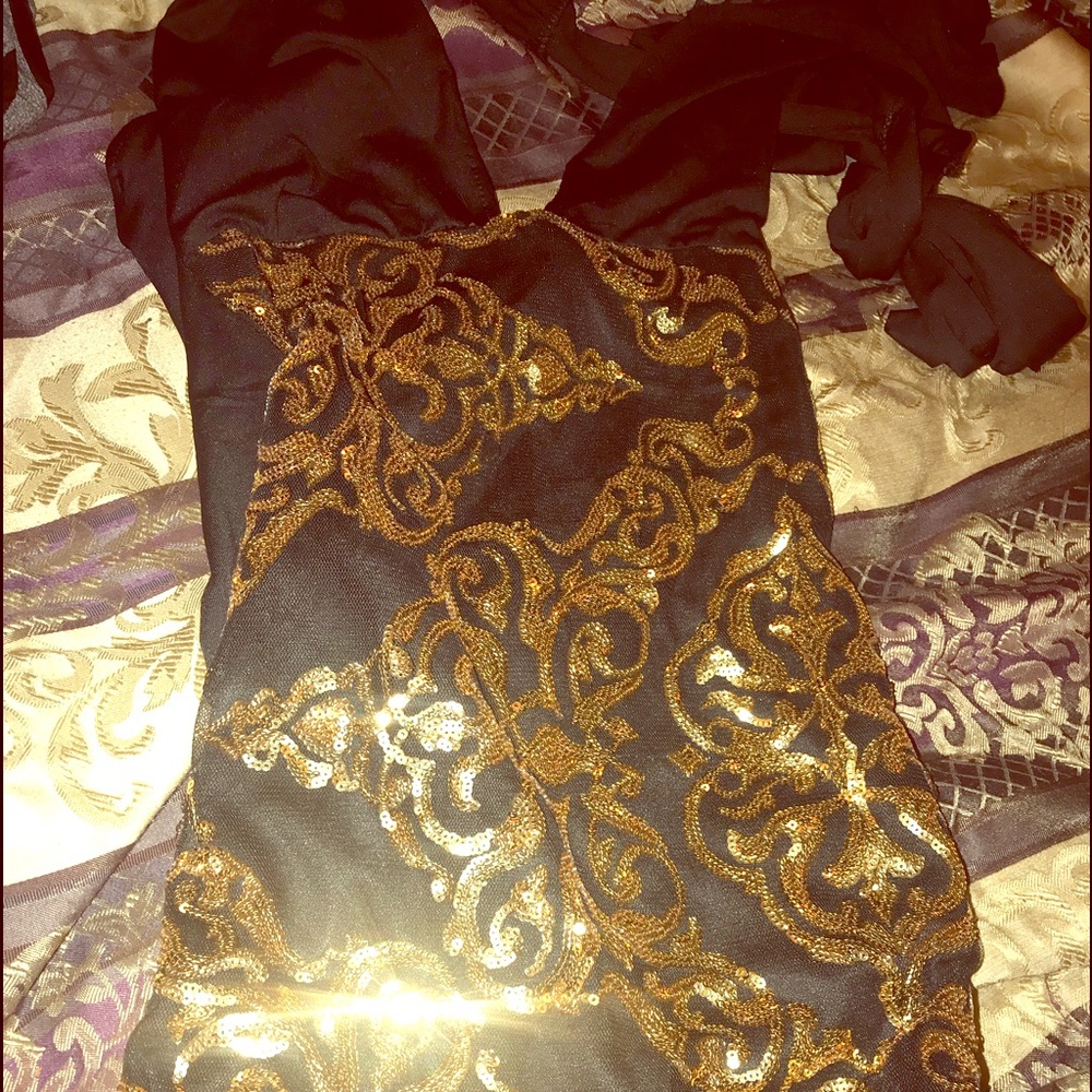 Halter sequins dress